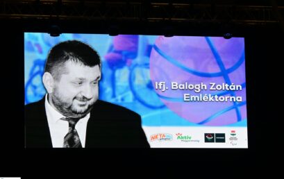 ifj. Balogh Zoltán Emléktorna – Fotó: Trifonov Éva, www.nyiregyhaza.hu